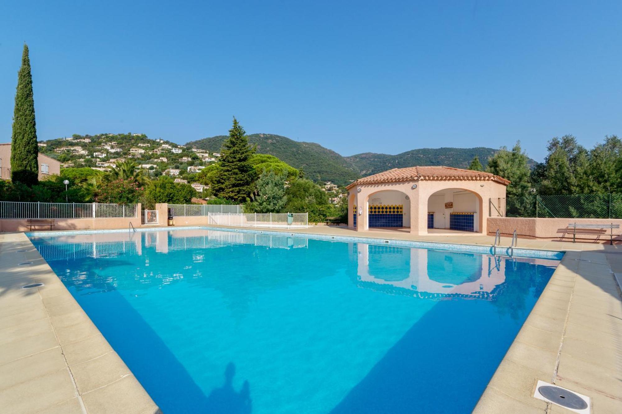 Residence Partenaire Le Domaine De Garlande Cavalaire-sur-Mer Luaran gambar