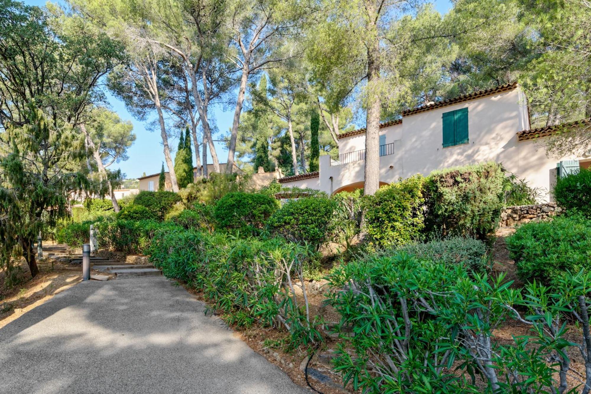 Residence Partenaire Le Domaine De Garlande Cavalaire-sur-Mer Luaran gambar